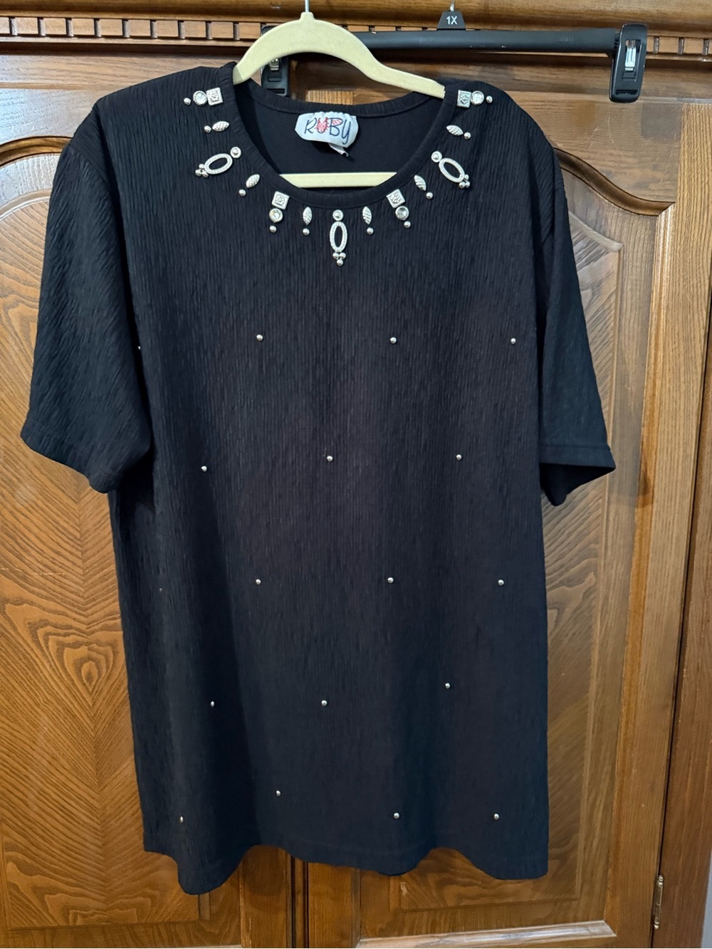 Red Ruby Embellished Outfit - Picture 6 of 12